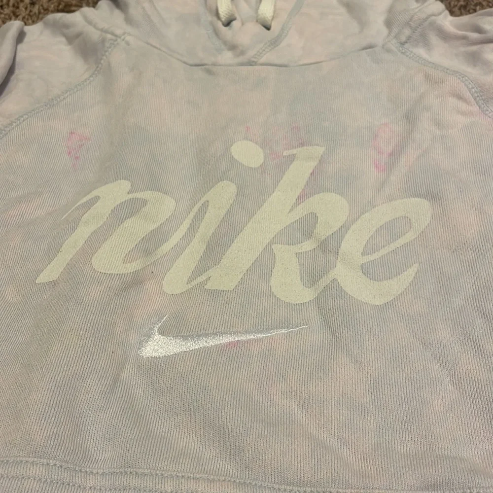 Nike sweatshirt